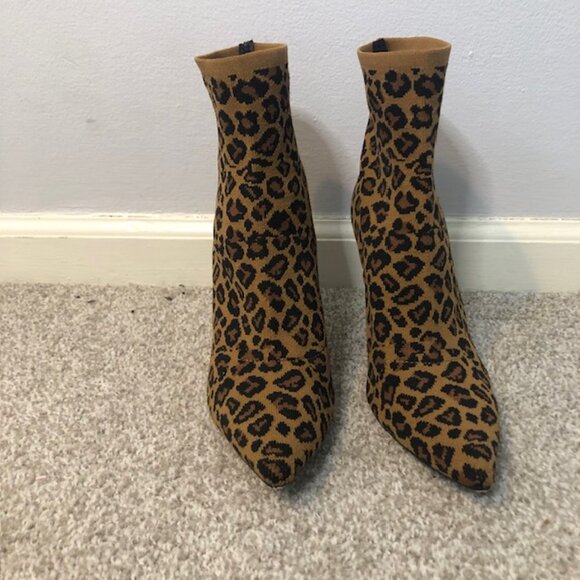 Leopard Print Knit Ankle Boots | Faux Suede 4" Heel | Size 8 | Chic & Comfy - Picture 4 of 7